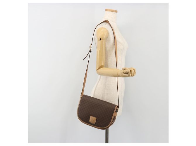 Céline Borsa a tracolla CELINE Macadam Canvas PVC Leather Brown Gold Auth 196698 Marrone D'oro - vista 24