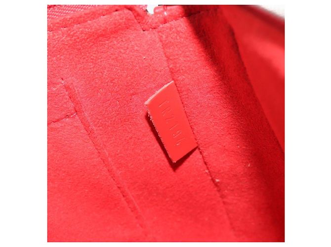 LOUIS VUITTON Epi Pochette Accessoires Pouch Carmine M40776 LV Auth 197580V - vista 11