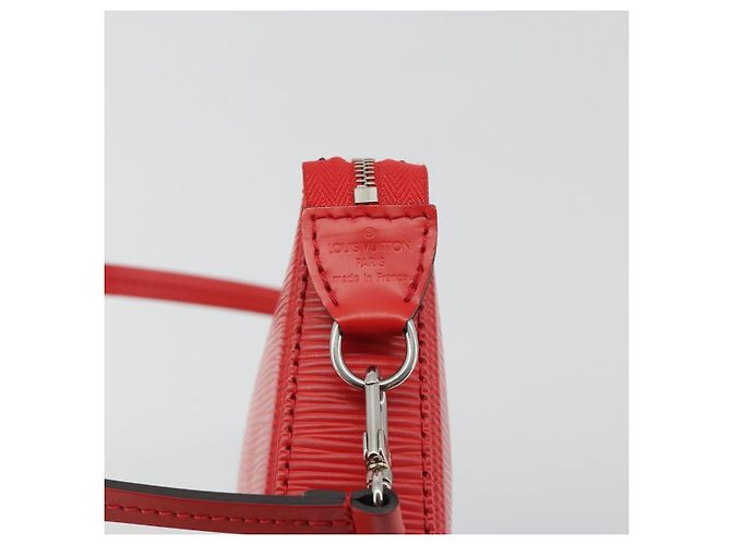 LOUIS VUITTON Epi Pochette Accessoires Pouch Carmine M40776 LV Auth 197580V - vista 18