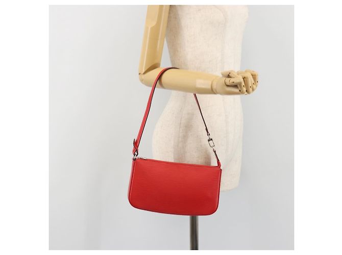 LOUIS VUITTON Epi Pochette Accessoires Pouch Carmine M40776 LV Auth 197580V - vista 23