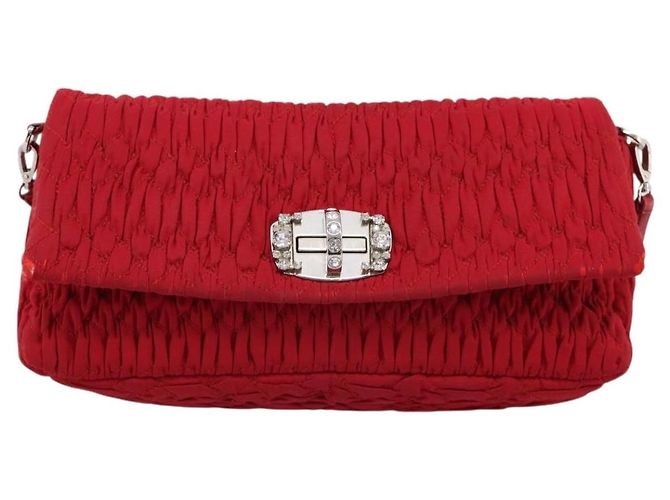 Borsa a tracolla Miu Miu Matelassé con catena in nylon rosso argento Auth 198738A - vista 13