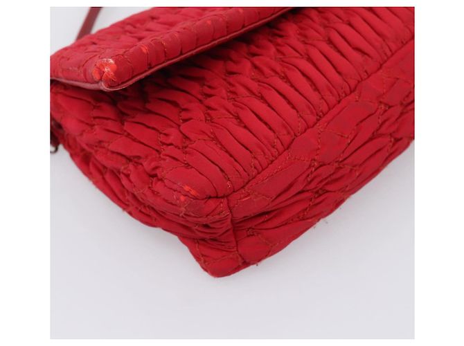 Borsa a tracolla Miu Miu Matelassé con catena in nylon rosso argento Auth 198738A - vista 14