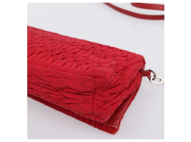 Borsa a tracolla Miu Miu Matelassé con catena in nylon rosso argento Auth 198738A - vista 15