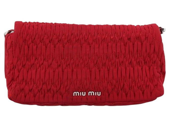 Borsa a tracolla Miu Miu Matelassé con catena in nylon rosso argento Auth 198738A - vista 2