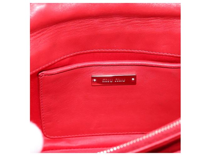 Borsa a tracolla Miu Miu Matelassé con catena in nylon rosso argento Auth 198738A - vista 20