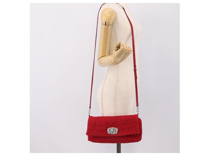 Borsa a tracolla Miu Miu Matelassé con catena in nylon rosso argento Auth 198738A - vista 26