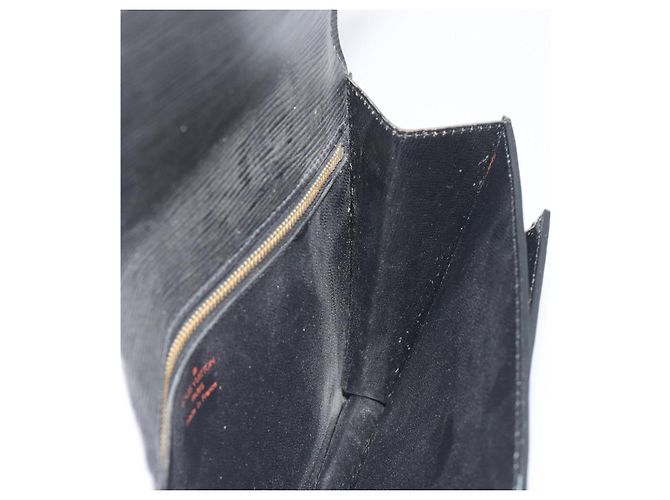 LOUIS VUITTON Epi Sellier Dragonne Clutch Bag Black M52612 LV Auth BA14957 Nero - vista 19