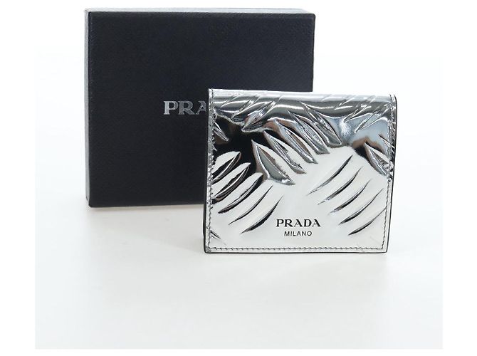 PRADA Bifold Wallet Brushed leather Silver Auth 197314M Silvery - view 12