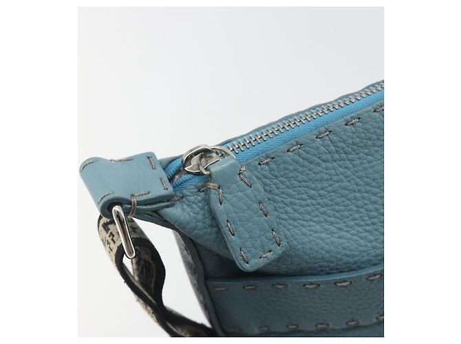 Borsa a tracolla FENDI Celeria in pelle azzurro argento 8BT109 Auth BA14891A Blu chiaro - vista 10