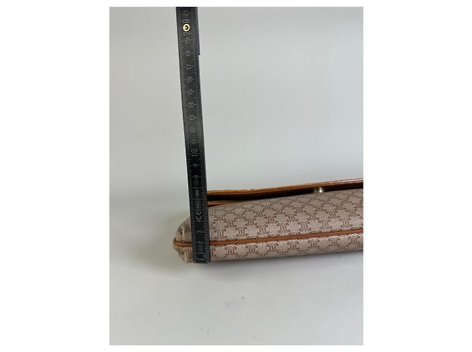 Céline Clutch Vintage Celine Macadam Monogram Canvas Beige Brown - vista 12