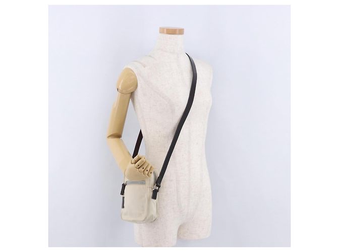 FENDI Shoulder Pouch Canvas Beige Silver Auth ka5734 Argento - vista 22