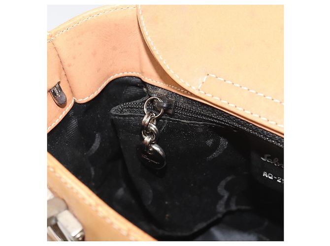 Borsa Salvatore Ferragamo Gancini in pelle 2way Beige Silver Auth 197027 Argento - vista 22