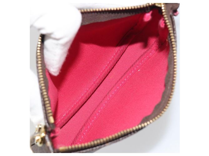 LOUIS VUITTON Monogram Vivienne Mini Pochette Accessoires M68490 LV Auth 197150M Monograma - vista 10