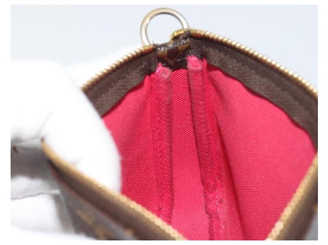LOUIS VUITTON Monogram Vivienne Mini Pochette Accessoires M68490 LV Auth 197150M Monograma - vista 22