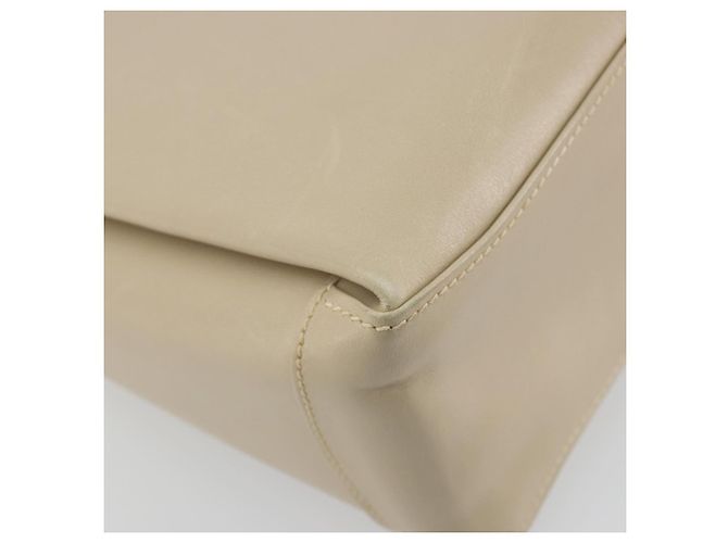 Borsa a tracolla GUCCI Old Turn Lock in pelle beige tono oro Auth am12298A - vista 17