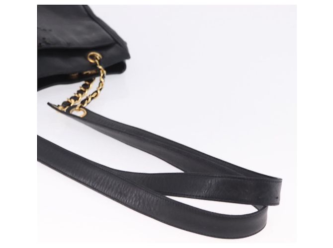 CHANEL Triple Coco Chain Schultertasche aus Leder Schwarz Gold CC Auth 198357 - Ansicht 7