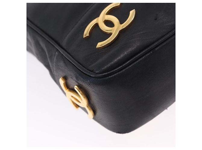 CHANEL Triple Coco Chain Schultertasche aus Leder Schwarz Gold CC Auth 198357 - Ansicht 9