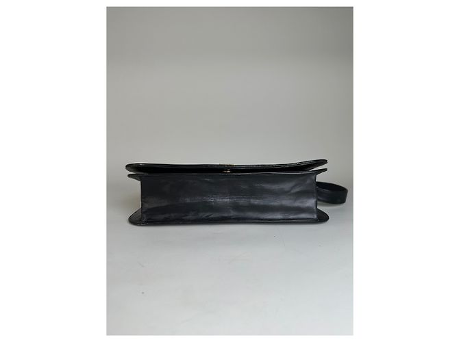 Vintage Givenchy Schultertasche aus Leder Schwarz Gold - Ansicht 10