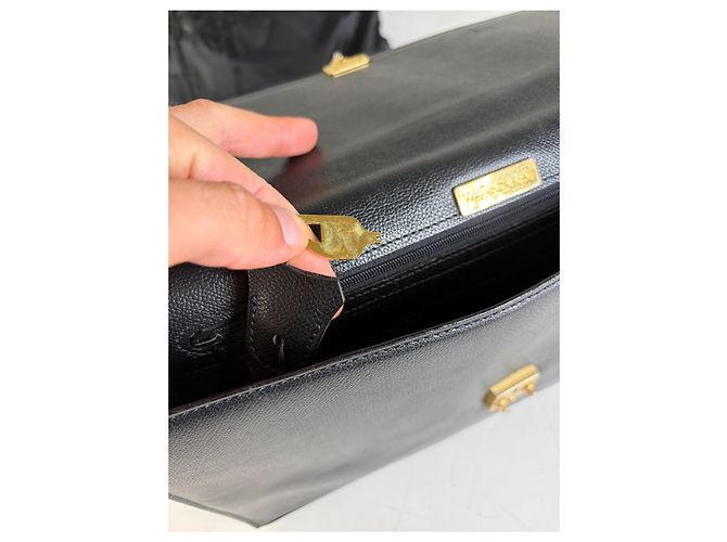 Clutch Vintage Yves Saint Laurent in Pelle Nera e Oro Nero - vista 6