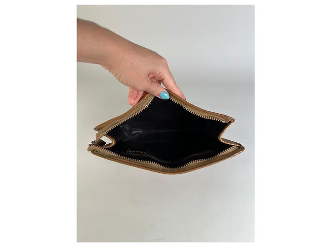 Edge Céline Clutch Vintage Celine in pelle testurizzata Tan Silver Cammello - vista 3