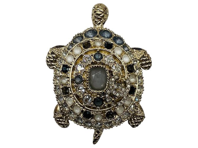 Spilla a tartaruga Chanel 2019 CC Logo oro chiaro impreziosita da strass e cristalli D'oro - vista 2
