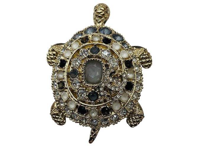 Spilla a tartaruga Chanel 2019 CC Logo oro chiaro impreziosita da strass e cristalli D'oro - vista 3