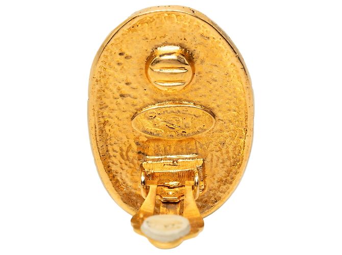 Orecchini a clip ovali Crown Chanel CC placcati in oro D'oro - vista 3