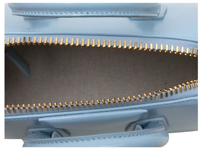 Borsa convertibile in vernice Givenchy azzurro chiaro Blu - vista 8