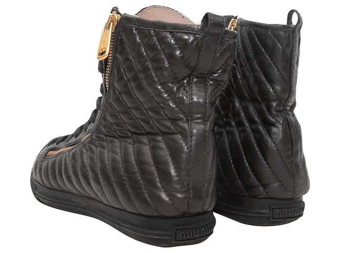 Sneaker alte Miu Miu in pelle matelassé con punta a punta, Nero, Taglia 39 - vista 4