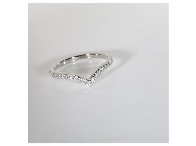 Tiffany & Co. Anello Soleste V Band in platino e diamanti - vista 5