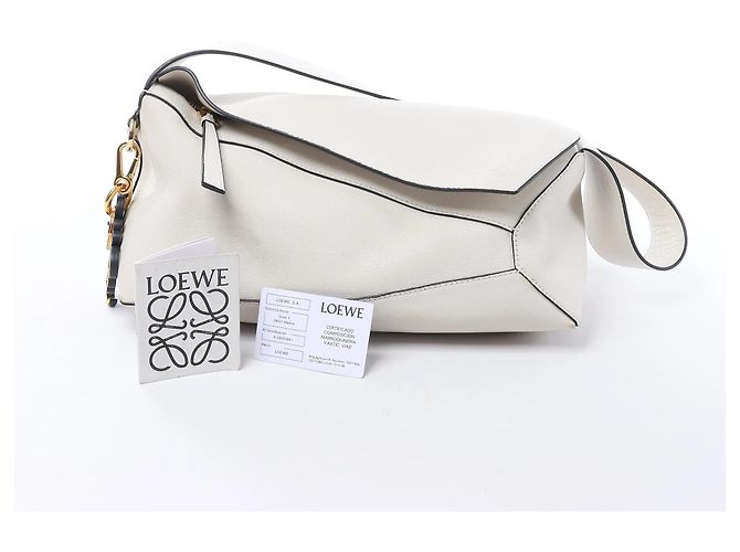 Borsa a tracolla in pelle LOEWE Puzzle Hobo in White Beige - vista 13