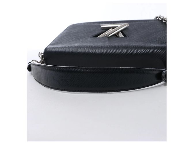 Borsa a tracolla Louis Vuitton Twist MM in pelle Epi Nera M50282 Nero - vista 6