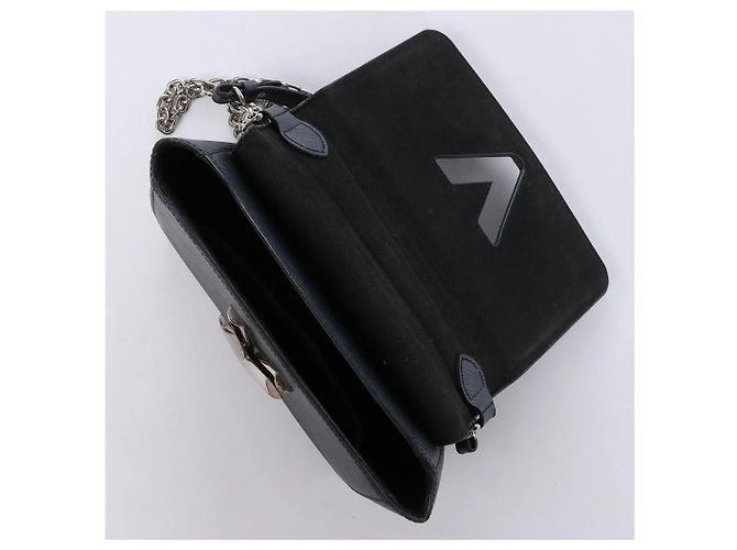 Borsa a tracolla Louis Vuitton Twist MM in pelle Epi Nera M50282 Nero - vista 9