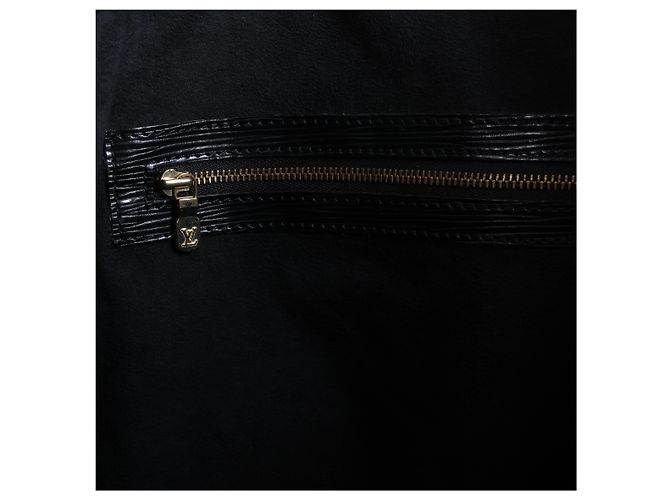 Borsa a tracolla Louis Vuitton Noe in pelle Epi Nera M59002 Nero - vista 14