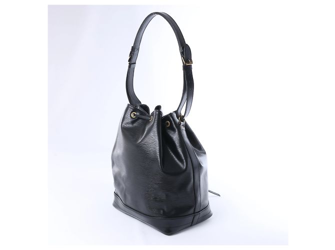 Borsa a tracolla Louis Vuitton Noe in pelle Epi Nera M59002 Nero - vista 4