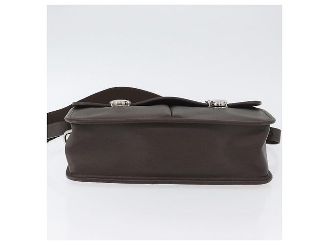 LOUIS VUITTON Taiga Alexei Shoulder Bag Grizzly M32478 LV - vista 5