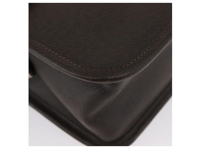 LOUIS VUITTON Taiga Alexei Shoulder Bag Grizzly M32478 LV - vista 9