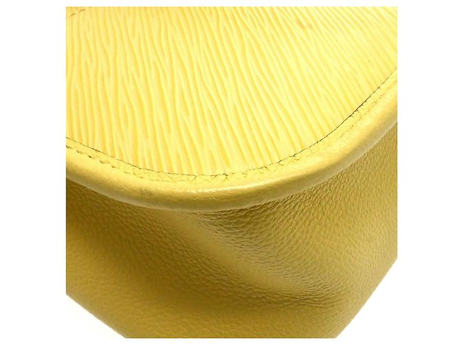 Louis Vuitton Buci Epi Leather Giallo - vista 5