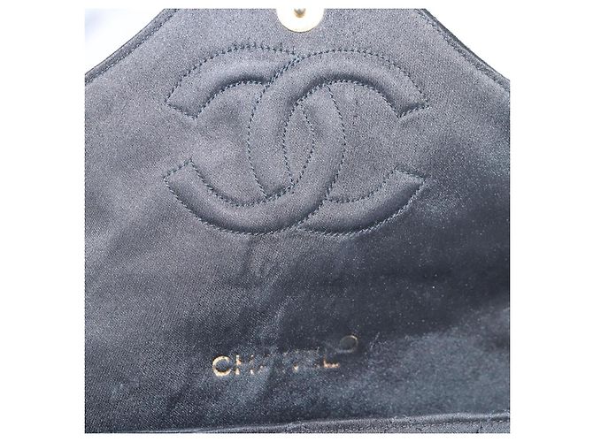 CHANEL Matelasse Chain Shoulder Bag Satin Black Gold CC - vista 19