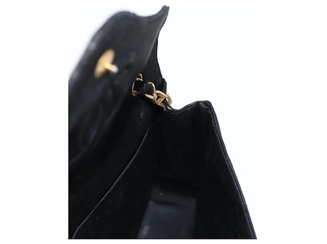 CHANEL Matelasse Chain Shoulder Bag Satin Black Gold CC - vista 21