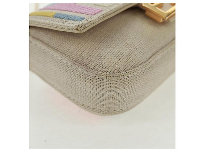 FENDI Zucca Canvas Micro Bucket Charm Multicolor Gold - vista 9