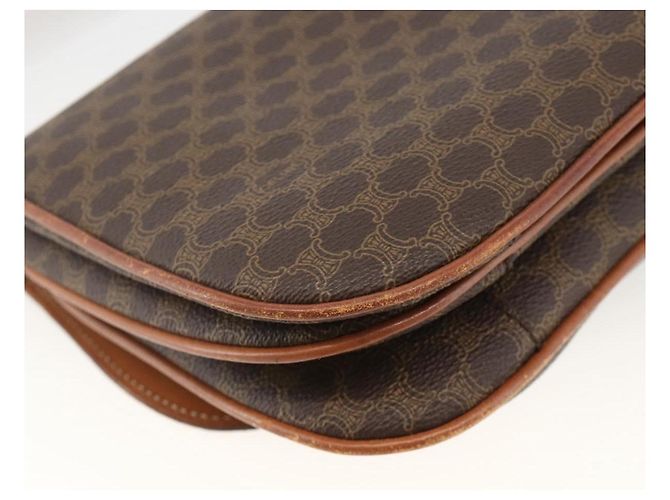 Céline CELINE Sac à épaule en toile Macadam PVC Cuir Marron Or - vue 17