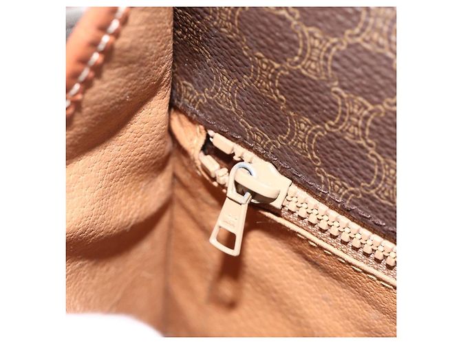 Céline CELINE Macadam Canvas Circle Shoulder Bag PVC Leather Brown Gold - vista 23