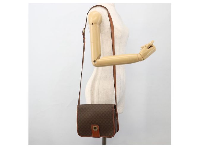 Céline CELINE Macadam Canvas Circle Shoulder Bag PVC Leather Brown Gold - vista 25