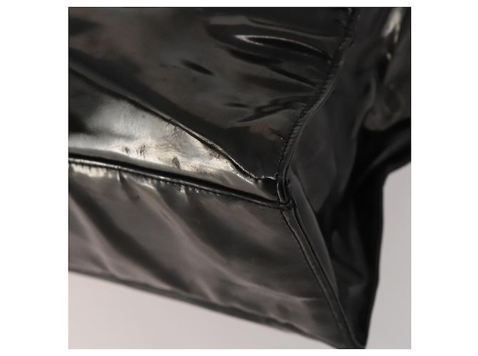 CHANEL Chain Tote Bag Patent Leather Black Gold CC - vista 15