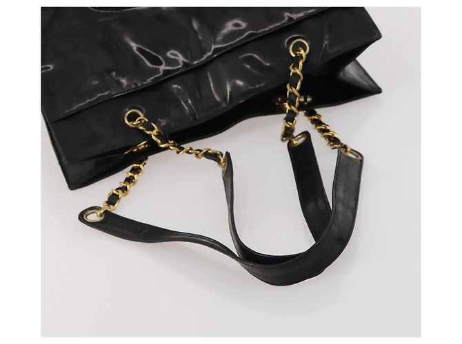 CHANEL Chain Tote Bag Patent Leather Black Gold CC - vista 7