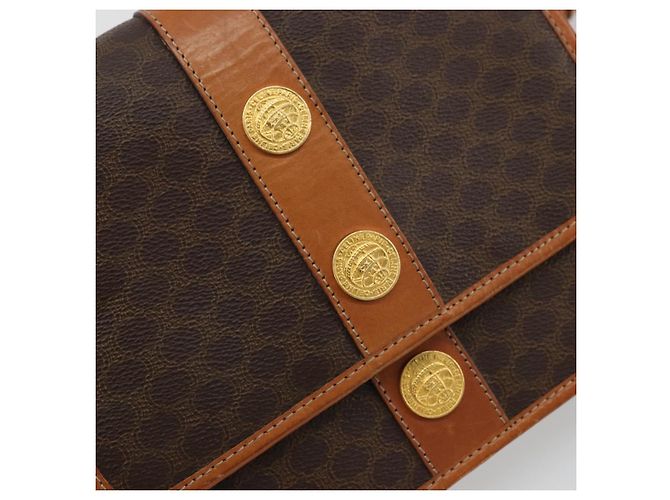 Céline CELINE Macadam Canvas Medallion Shoulder Bag PVC Leather Brown Gold - vista 17