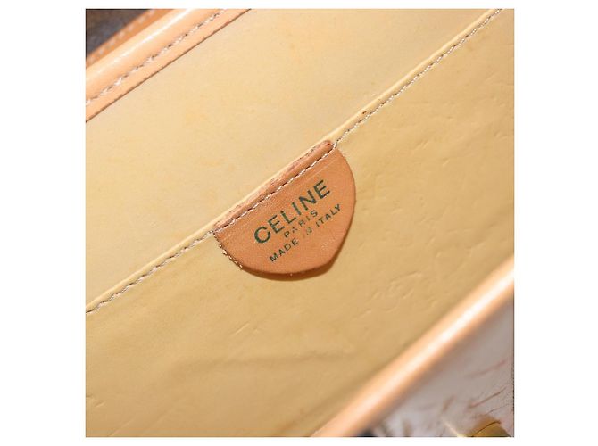 Céline CELINE Macadam Canvas Medallion Shoulder Bag PVC Leather Brown Gold - vista 18