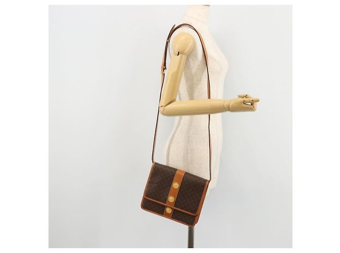 Céline CELINE Macadam Canvas Medallion Shoulder Bag PVC Leather Brown Gold - vista 22