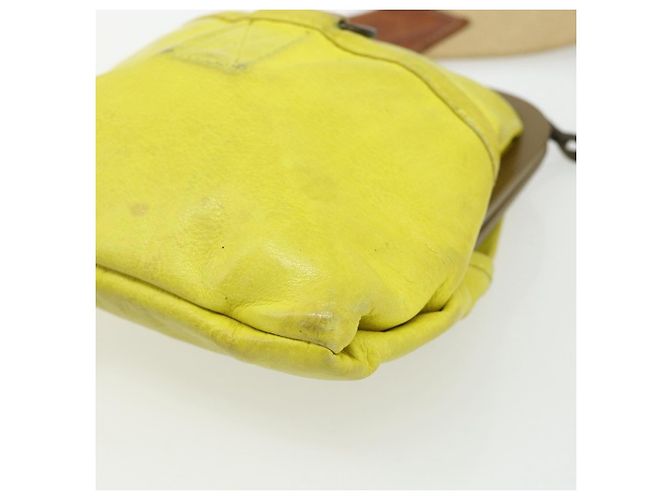 Miu Miu Shoulder Bag Leather Yellow - vista 14